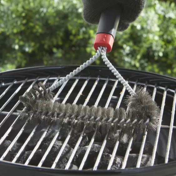 Braai grid cleaning and maintenance